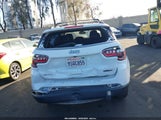 Jeep Compass Latitude 4X4 3C4NJDBN7PT553115 снимка