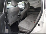 Toyota Highlander Le Plus 5TDBZRFH1JS899756 fotografie