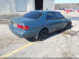 Toyota Camry Le 4T1BG22K0YU989268 снимка