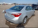 Toyota Corolla Le 5YFBURHE6JP745229 снимка