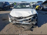 Toyota Corolla Le JTDEPMAE3NJ199789 снимка