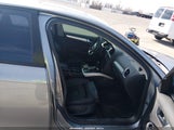 Audi A4 2.0T Premium WAUAFAFL3AN062763 снимка