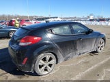 Hyundai Veloster Base W/Black KMHTC6AD5DU118743 снимка