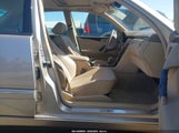 Mercedes-Benz E 320 WDBJF65J7YB004634 снимка