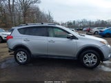Toyota Rav4 Le JTMZFREV7EJ015451 снимка