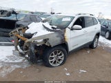 Jeep Cherokee Latitude 1C4PJMCSXEW310838 снимка