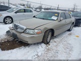 Lincoln Town Car Ultimate 1LNHM83W04Y687649 снимка