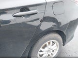 Toyota Prius Two Eco JTDKARFU3G3522943 снимка