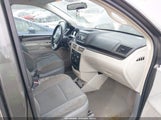 Volkswagen Routan S 2V4RW4D10AR407247 снимка