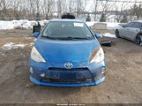 Toyota Prius C Three JTDKDTB32D1533747 снимка
