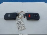 Toyota Prius C Three JTDKDTB32D1533747 снимка
