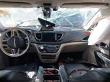 Chrysler Pacifica Limited 2C4RC1GG9JR272402 fotografie