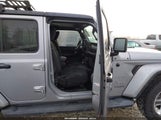Jeep Wrangler Unlimited Sahara 4X4 1C4HJXEG8KW529033 fotografie