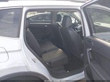 Volkswagen Tiguan 2.0T Se/2.0T Sel/2.0T Sel R-Line/2.0T Sel R-Line Black 3VV3B7AX7KM028598 fotografie