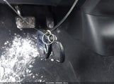 Toyota Prius Two JTDKBRFU8G3526404 снимка