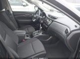 Nissan Rogue S KNMAT2MT8HP616608 fotografie