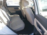 Honda Cr-V Lx 2HKRW6H3XKH222753 photo