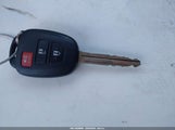 Toyota Rav4 Le JTMZFREV4FD051257 снимка