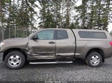 Toyota Tundra Grade 4.6L V8 5TFUM5F18DX044568 снимка