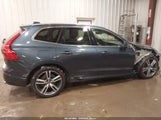 Volvo Xc60 T5 Momentum YV4102RK3M1743236 fotografie