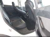 Tesla Model Y Long Range Dual Motor All-Wheel Drive 7SAYGDEE7RF160579 снимка