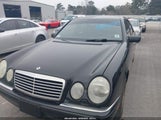 Mercedes-Benz E 420 WDBJF72F8VA196704 снимка