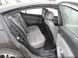 Hyundai Elantra Limited 5NPD84LF7HH025445 photo
