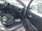 Jeep Cherokee Latitude Plus 4X4 1C4PJMLB4KD354809 снимка