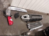 Toyota Tundra Limited 5.7L V8 5TFHW5F11JX688940 fotografie