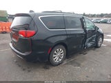Chrysler Pacifica Touring-L 2C4RC1BG2HR642350 снимка