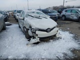 Toyota Corolla Im JTNKARJE6JJ564702 снимка