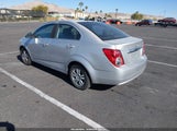 Chevrolet Sonic Lt Auto 1G1JC5SG3D4221635 снимка