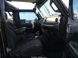Jeep Gladiator Sport S 4X4 1C6HJTAG7LL159637 photo