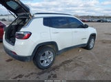 Jeep Compass Latitude 4X4 3C4NJDBB2NT206553 снимка