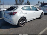 Mazda Mazda3 Touring 3MZBN1L30JM239694 снимка