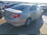 Toyota Camry Le 4T4BF1FK5ER390472 снимка