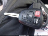 Toyota Corolla Le 2T1BURHE3GC666500 снимка
