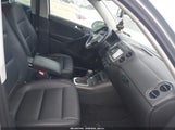 Volkswagen Tiguan 2.0T Wolfsburg Edition WVGSV7AX2HK018719 снимка
