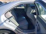 Toyota Camry Le 4T1BF3EK0BU647718 снимка