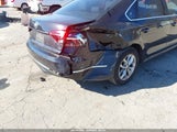 Volkswagen Passat 1.8T S 1VWAT7A33HC052856 снимка