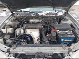 Toyota Camry Le JT2BG22K110597586 снимка