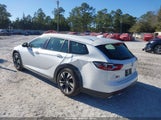 Buick Regal Tourx Essence W04GV8SX7J1147138 fotografie