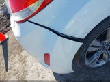 Hyundai Veloster Base W/Red KMHTC6AD1DU167700 снимка