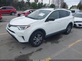 Toyota Rav4 Le JTMZFREV3HJ144114 снимка