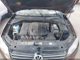 Volkswagen Passat 2.5L Se 1VWBH7A31CC068617 photo