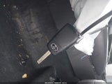 Toyota Corolla Le 5YFB4MDE4SP290701 снимка