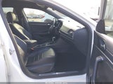 Volkswagen Jetta Gli 2.0T 35Th Anniversary Edition/2.0T Autobahn/2.0T S 3VW6T7BU4KM199335 fotografie