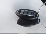 Nissan Sentra Sr 3N1AB7AP7HY310413 снимка