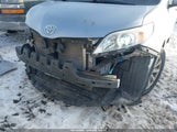 Toyota Sienna Le 5TDJK3DC3BS029688 снимка