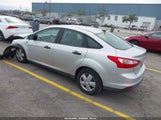 Ford Focus S 1FADP3E24DL177654 fotografie